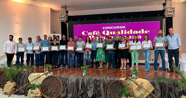PRODUTORES DE PINHALÃO E SÃO JERÔNIMO DA SERRA GANHAM CAFÉ QUALIDADE PARANÁ 2023
